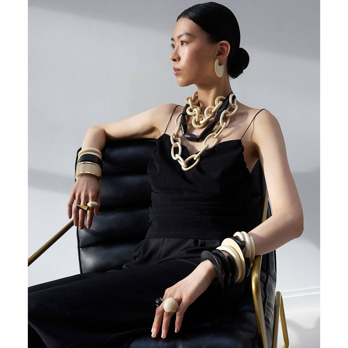 Black Wood Spiral Bangle Bracelet 
: M